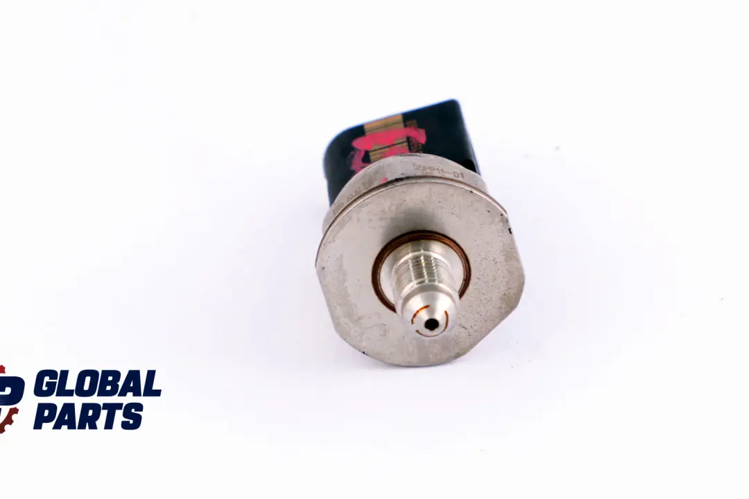 Druck Sensor Kraftstoff Hoch Druck Schiene für BMW E60 E87 LCI E90 E91 F30 mit Teilenummer 7537319 BMW E60 E87 LCI E90 E91 F30 Druck Sensor Kraftstoff Hoch Druck Schiene - SKU 7537319 - Teilenummer 7537319