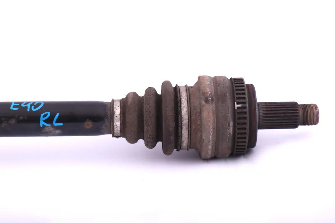 Abtriebswelle links LK=86MM/D=38MM 3321 für BMW 1 3 er E87 E90 E92 mit Teilenummer 7537715 BMW 1 3 er E87 E90 E92 Abtriebswelle links LK=86MM/D=38MM 3321 - SKU 7537715 - Teilenummer 7537715