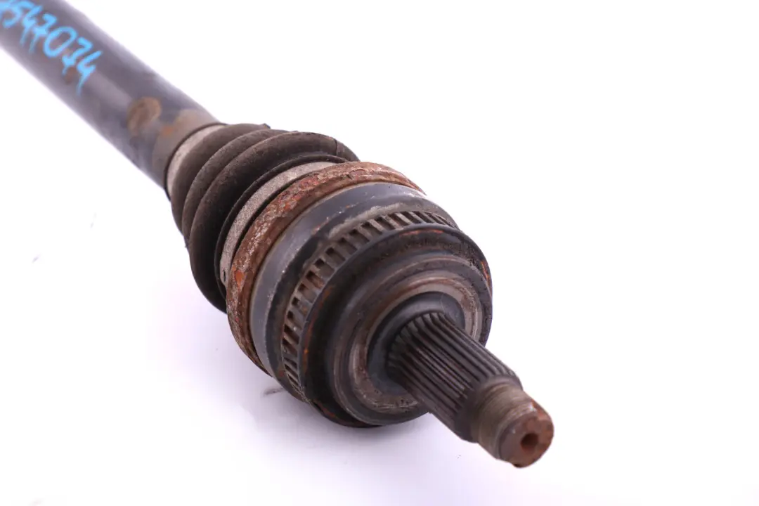 Driveshaft Output Shaft Right O/S to BMW E87 E90 E92 Petrol with Part number 7537716 BMW E87 E90 E92 Petrol Driveshaft Output Shaft Right O/S - SKU 7537716 - Part number 7537716