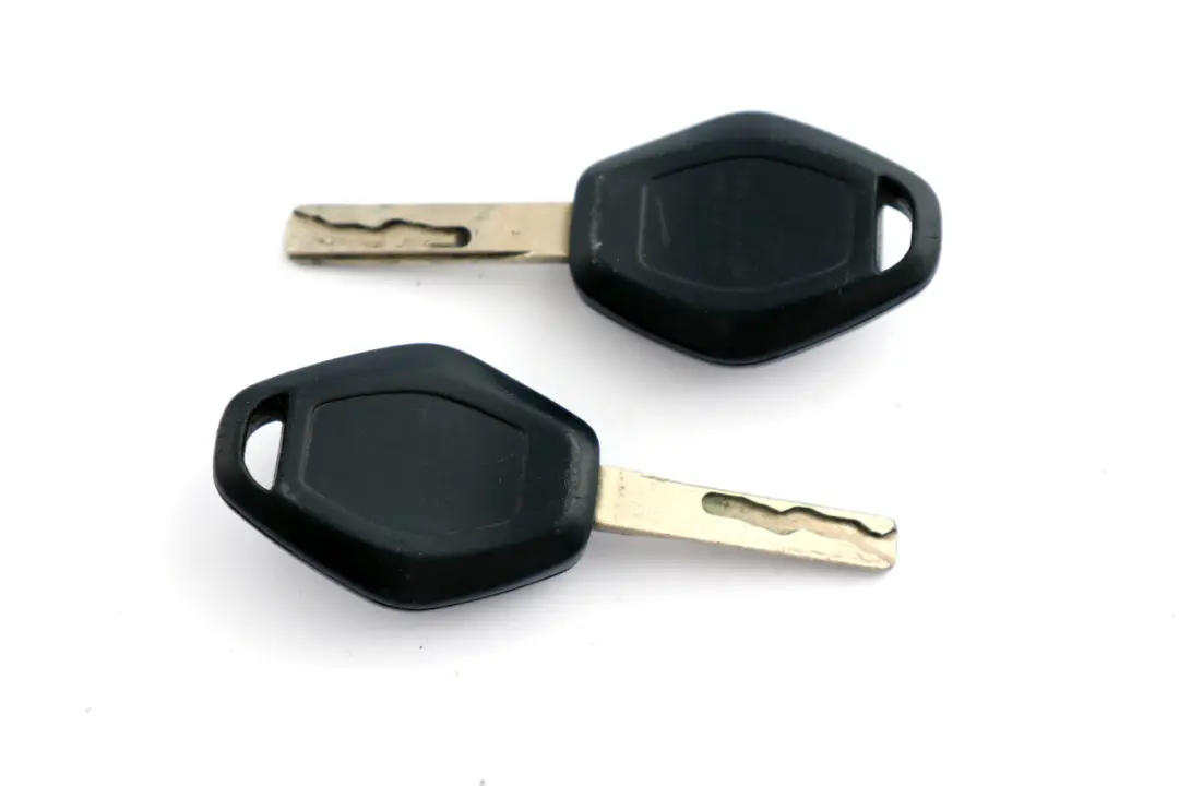 M54 170HP ECU Kit DME + EWS3 + 2 Llaves Manual para BMW Z4 Serie E85 Roadster 2.2i con número de pieza 7537804 BMW Z4 Serie E85 Roadster 2.2i M54 170HP ECU Kit DME + EWS3 + 2 Llaves Manual - SKU 7537804-1 - Número de pieza 7537804