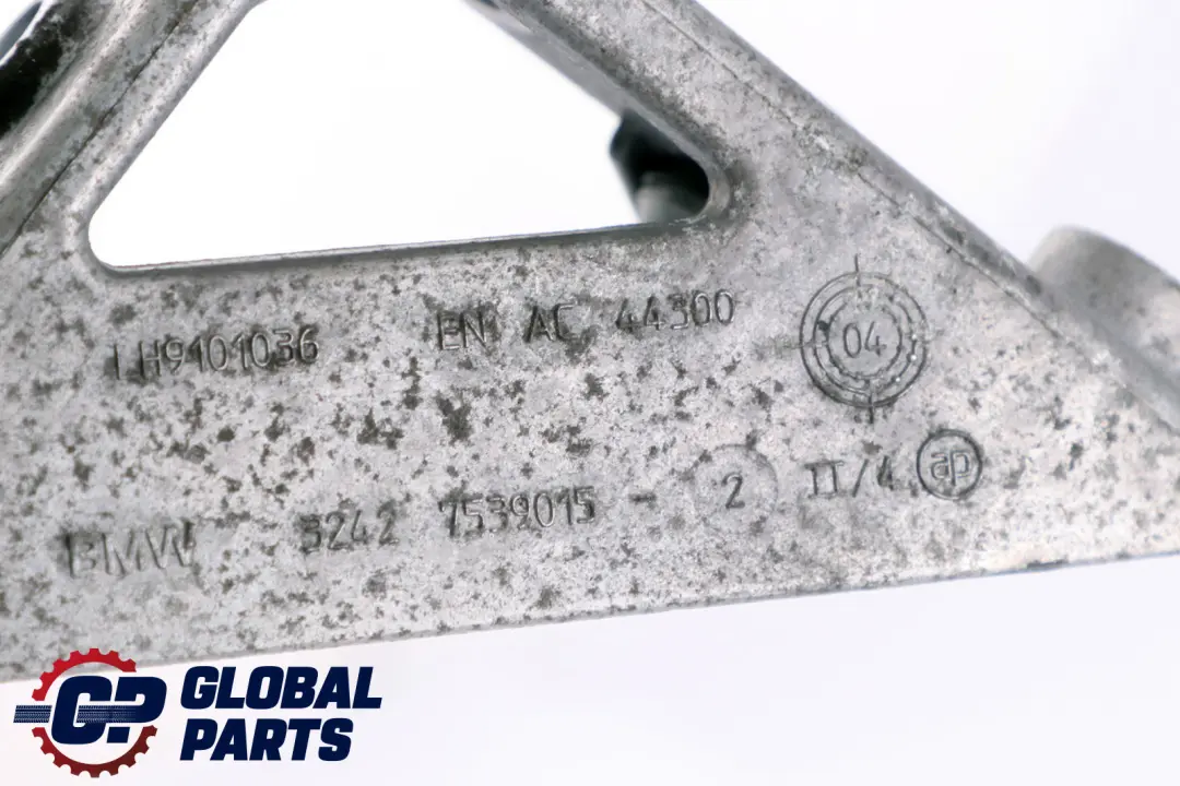 Direction Assistee Pompe 3242 pour BMW E60 E61 523i 525i 530i à propos du numéro de pièce 7539015 BMW E60 E61 523i 525i 530i Direction Assistee Pompe 3242 - SKU 7539015 - Numéro de pièce 7539015