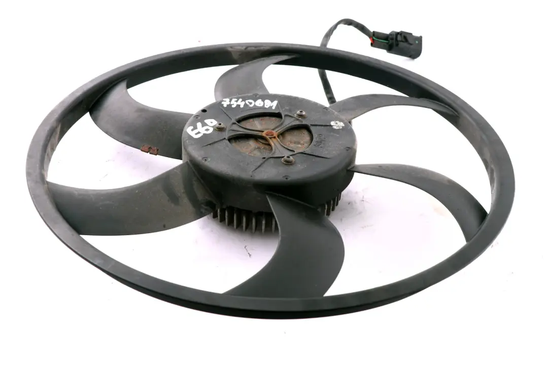 BMW E60 E61 E63 Essence N52 N52N Linceul Avec Ventilateur 400W 6931231 - SKU 7540681 - Numéro de pièce 7540681