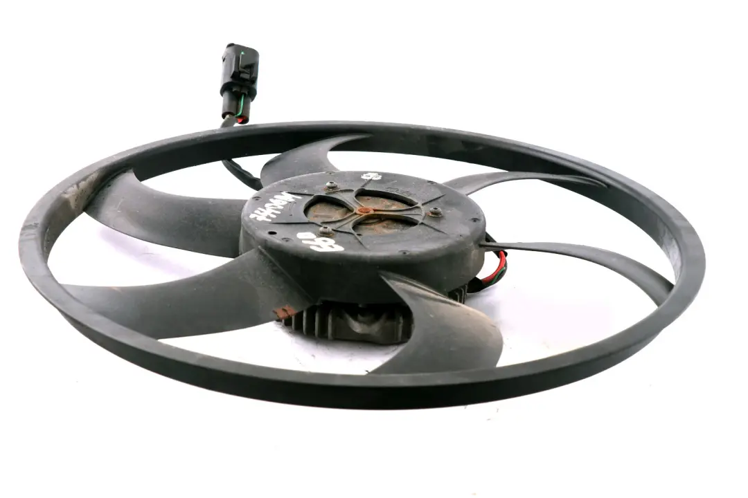 BMW E60 E61 E63 Essence N52 N52N Linceul Avec Ventilateur 400W 6931231 - SKU 7540681 - Numéro de pièce 7540681