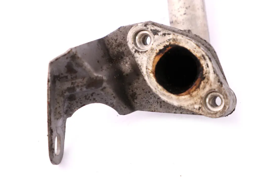 N62 EGR Rura Powietrza 7515076 do BMW E60 E63 E65 o numerze 7541418 BMW E60 E63 E65 N62 EGR Rura Powietrza 7515076 - SKU 7541418 - Numer Części 7541418