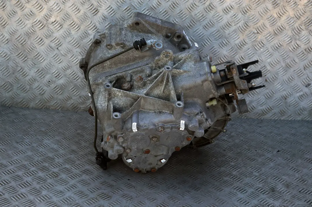 Gang Schaltgetriebe Getriebe 7574847 BKL GARANTIE für Mini Cooper S R53 6 mit Teilenummer 7541423 Mini Cooper S R53 6 Gang Schaltgetriebe Getriebe 7574847 BKL GARANTIE - SKU 7541423 - Teilenummer 7541423