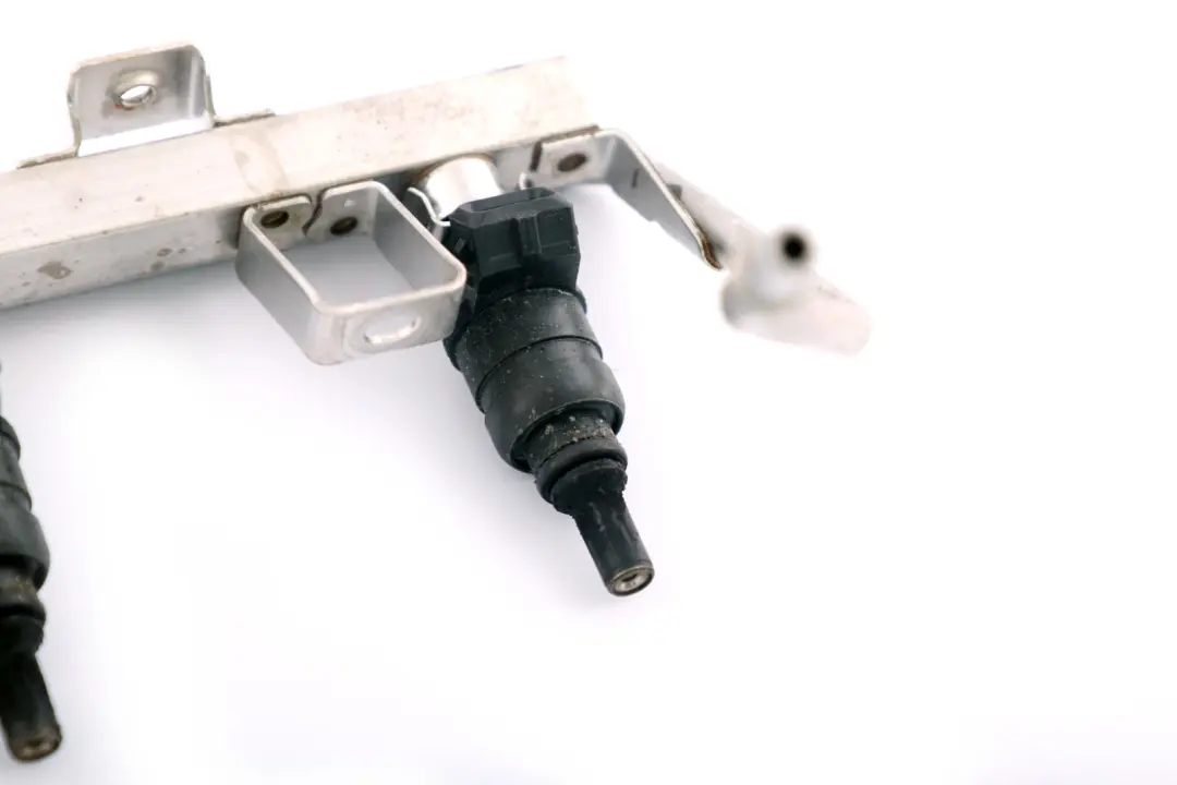 BMW 3 5 7 X3 Series E46 E60 E61 E65 E83 M54 FUEL INJECTOR RAIL WITH INJECTION - SKU 7541452-1 - Part number 7541452