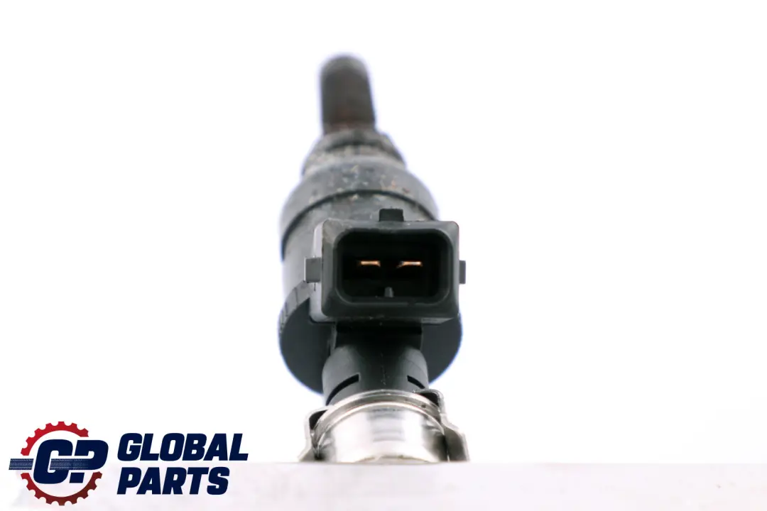 M54 Fuel Injector Rail With Injectors to BMW 3 5 7 X3 Series 1 E46 E60 E61 E65 E83 with Part number 7541452 BMW 3 5 7 X3 Series 1 E46 E60 E61 E65 E83 M54 Fuel Injector Rail With Injectors - SKU 7541452-2 - Part number 7541452