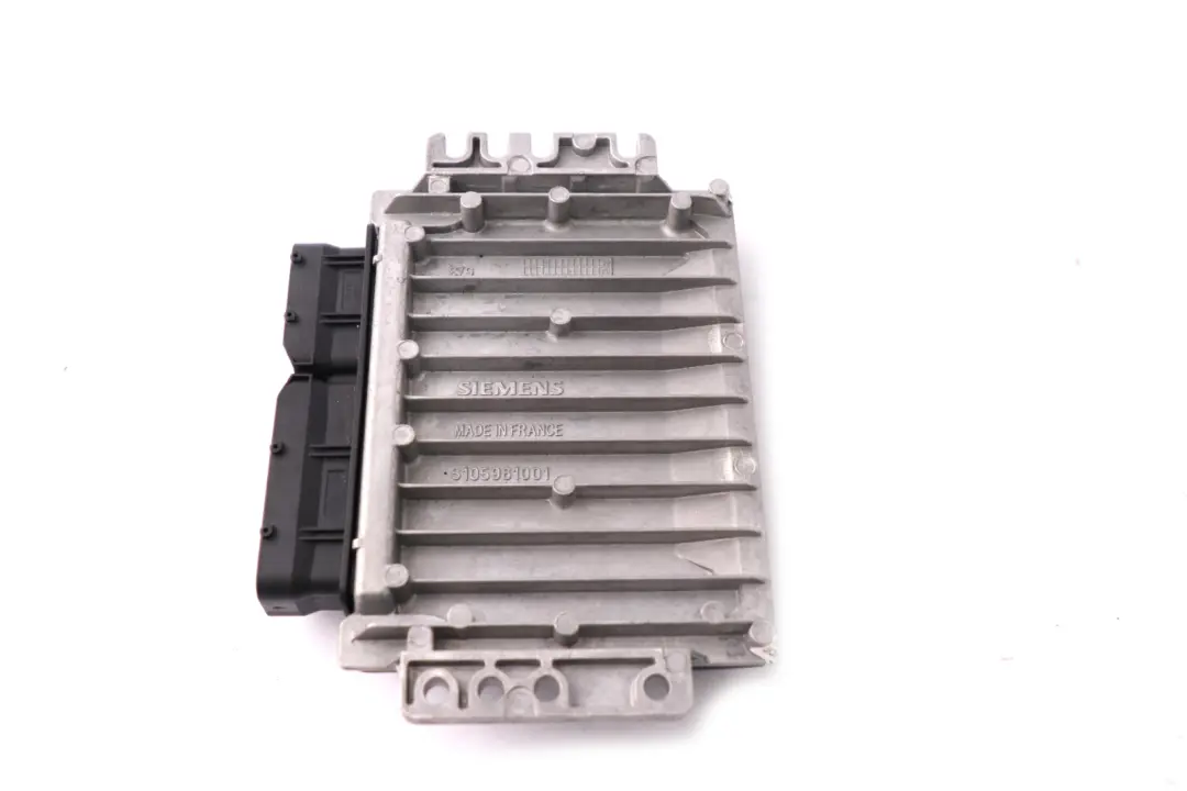 DME Benzinmotor Steuergerät ECU Automatik für BMW Mini Cooper One R50 mit Teilenummer 7542310 BMW Mini Cooper One R50 DME Benzinmotor Steuergerät ECU Automatik - SKU 7542310 - Teilenummer 7542310