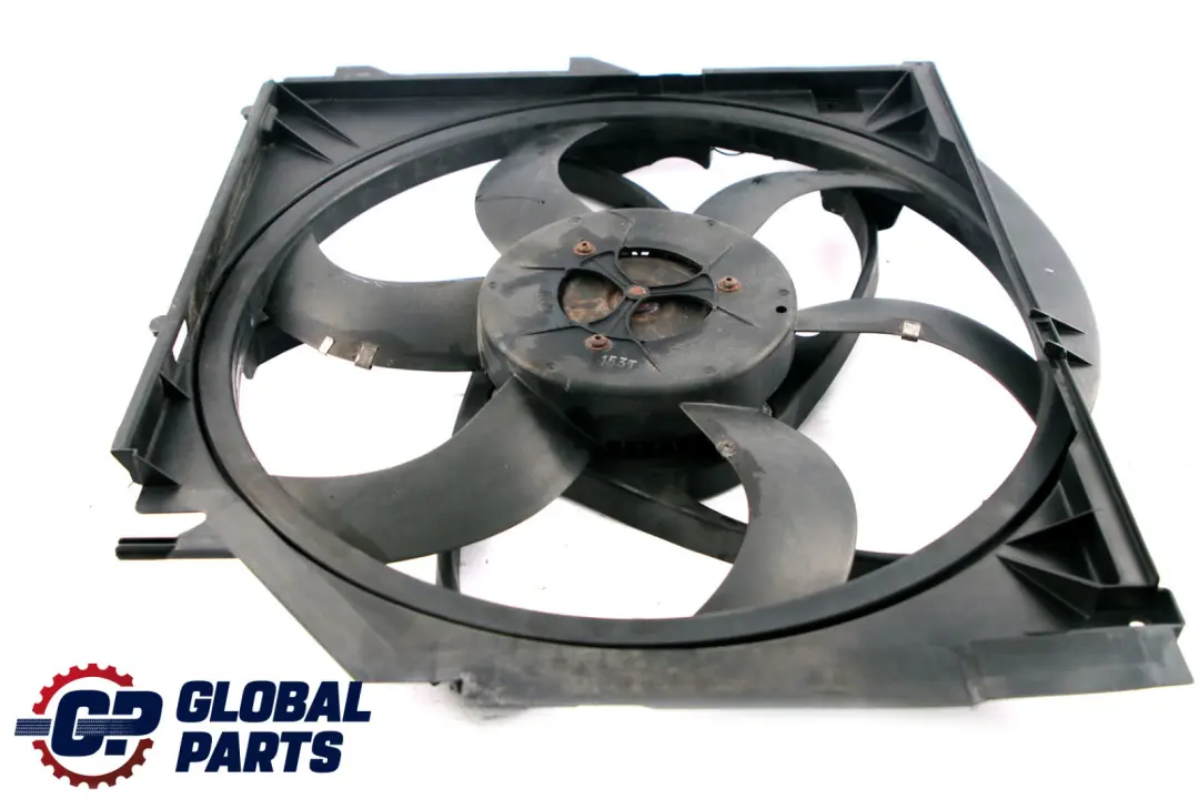 BMW Z4 Series E85 Petrol Engine Radiator Fan Housing With Fan 600W 6925702 - SKU 7542912 - Part number 7542912