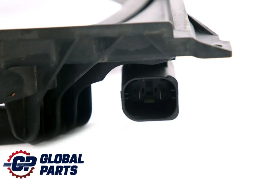 BMW Z4 Series E85 Petrol Engine Radiator Fan Housing With Fan 600W 6925702 - SKU 7542912 - Part number 7542912