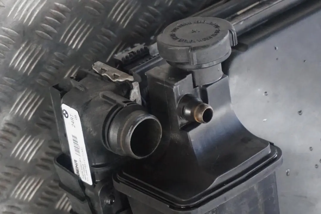 BMW X5 E53 3.0d M57 Radiator Kühler Lüfterzarge Lüfter Automatikgetriebe - SKU 7544668-2 - Teilenummer 7544668