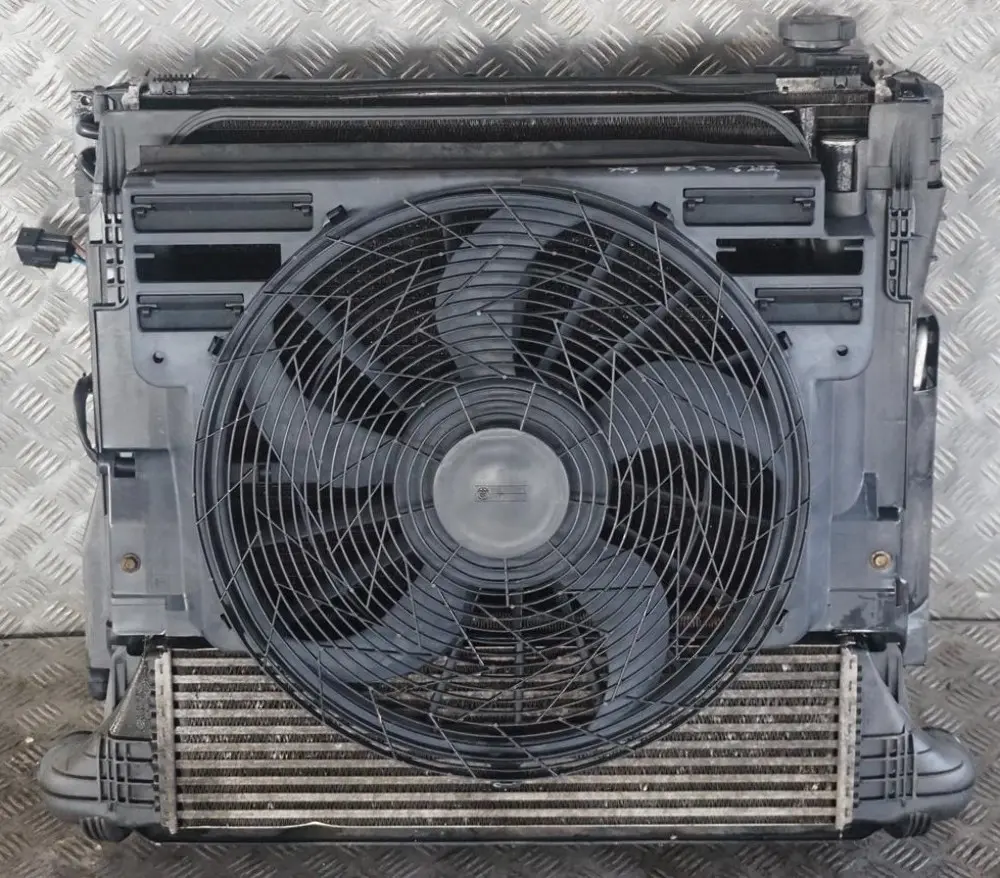 M57 Radiator Kühler Lüfterzarge Lüfter Automatikgetriebe für BMW X5 E53 3.0d mit Teilenummer 7544668 BMW X5 E53 3.0d M57 Radiator Kühler Lüfterzarge Lüfter Automatikgetriebe - SKU 7544668-2 - Teilenummer 7544668