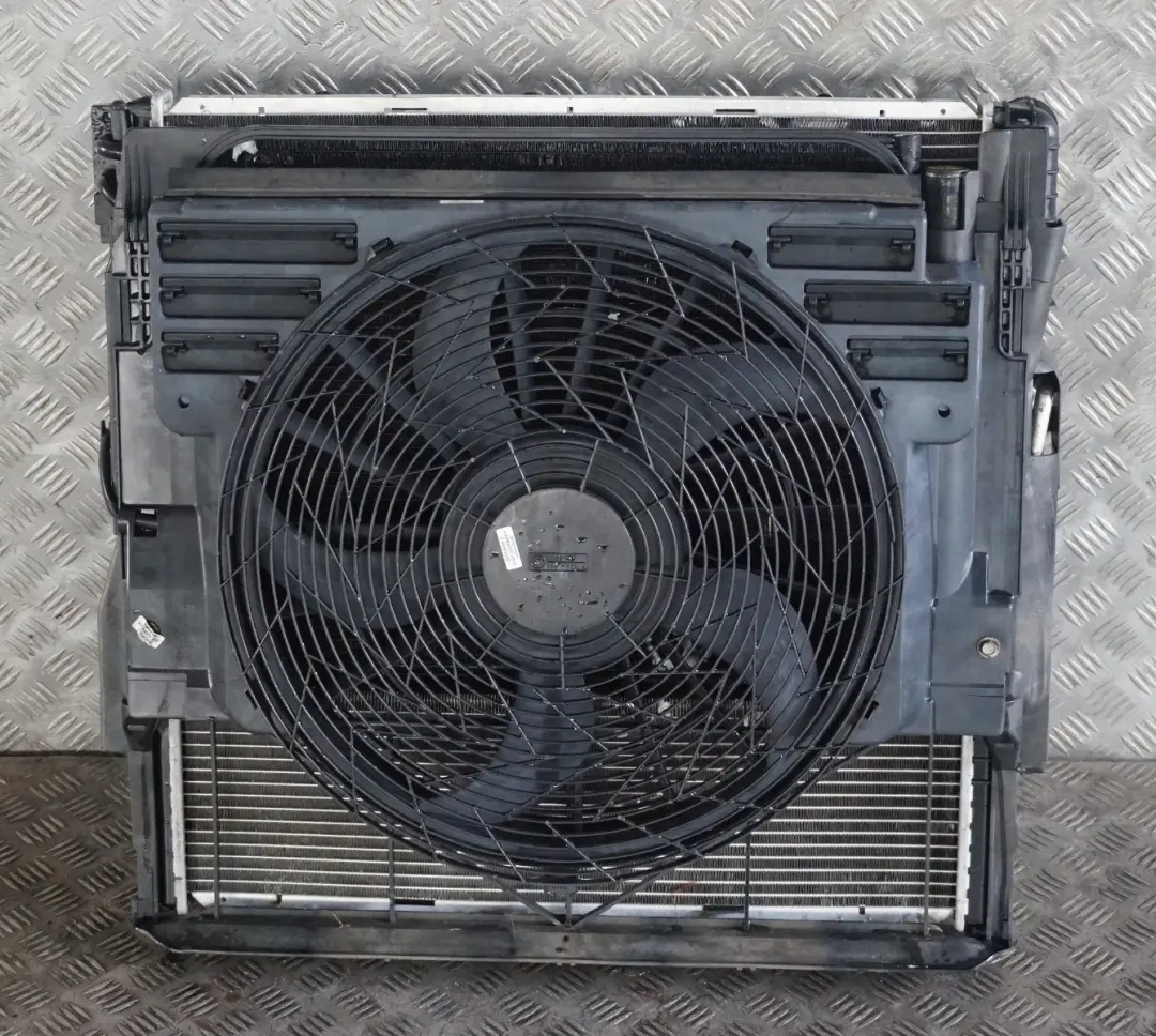 BMW X5 SERIES E53 3.0i 4.4i RADIATOR PACK FAN ENGINE COOLING AUTOMATIC 6921940 - SKU 7544668 - Part number 17107544668