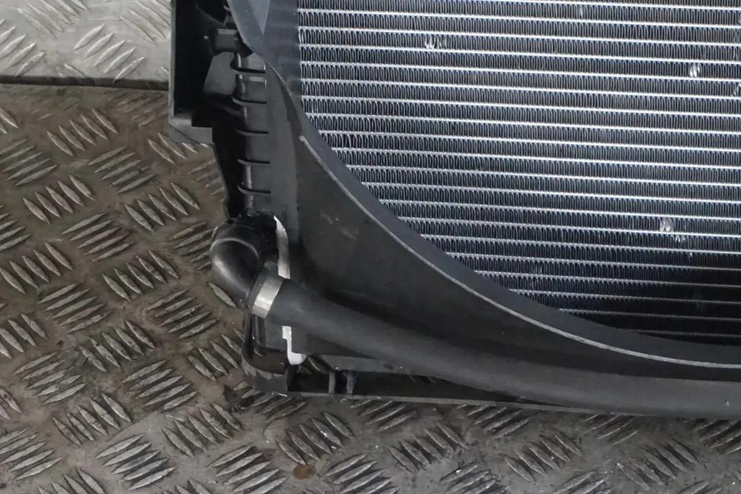 BMW X5 SERIES E53 3.0i 4.4i RADIATOR PACK FAN ENGINE COOLING AUTOMATIC 6921940 - SKU 7544668 - Part number 17107544668