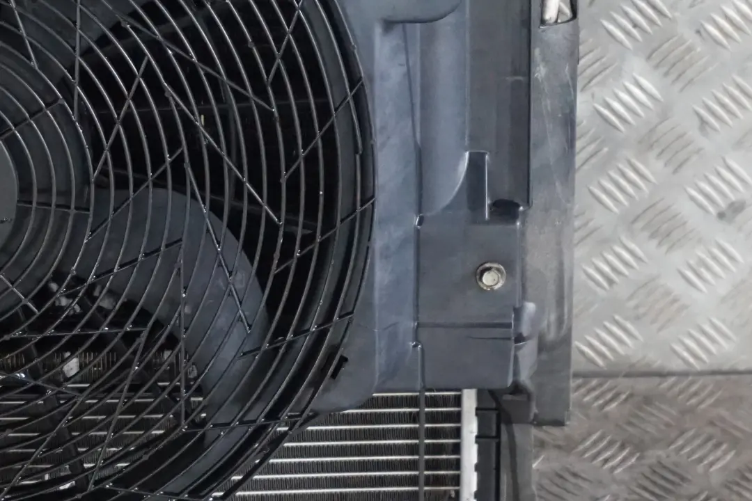 BMW X5 SERIES E53 3.0i 4.4i RADIATOR PACK FAN ENGINE COOLING AUTOMATIC 6921940 - SKU 7544668 - Part number 17107544668