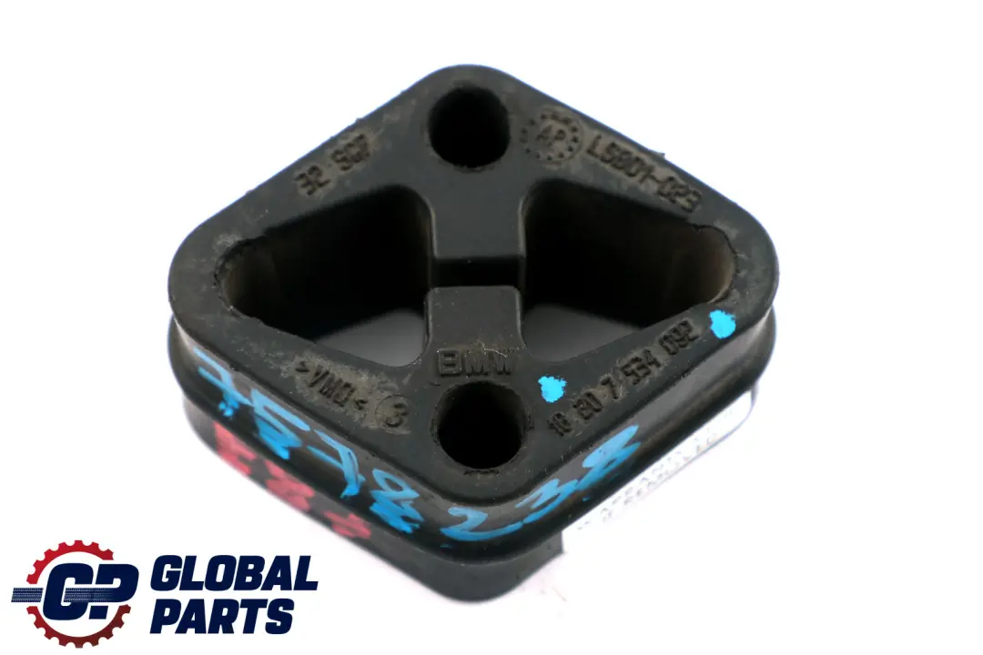 Support en caoutchouc du systeme d'echappement Essence pour BMW E60 E81 E87 LCI à propos du numéro de pièce 7546500 BMW E60 E81 E87 LCI Support en caoutchouc du systeme d'echappement Essence - SKU 7546500 - Numéro de pièce 7546500