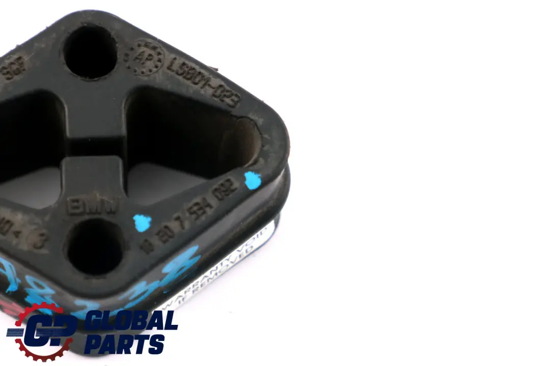 Support en caoutchouc du systeme d'echappement Essence pour BMW E60 E81 E87 LCI à propos du numéro de pièce 7546500 BMW E60 E81 E87 LCI Support en caoutchouc du systeme d'echappement Essence - SKU 7546500 - Numéro de pièce 7546500