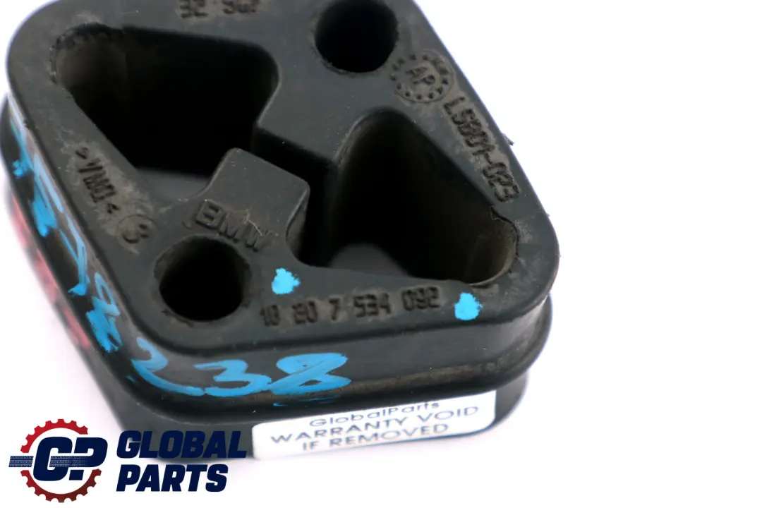 Support en caoutchouc du systeme d'echappement Essence pour BMW E60 E81 E87 LCI à propos du numéro de pièce 7546500 BMW E60 E81 E87 LCI Support en caoutchouc du systeme d'echappement Essence - SKU 7546500 - Numéro de pièce 7546500