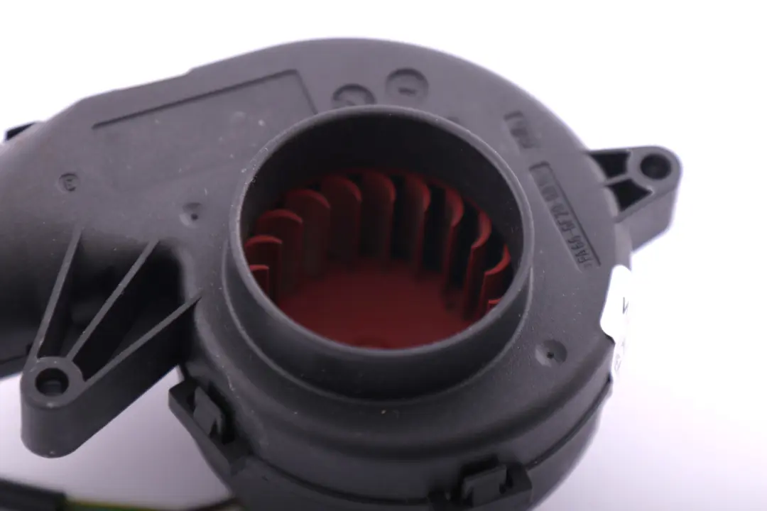 BMW 1 X1 E82 E84 E87N E88 E90 E91 E92 E93 Ventilador E-box - SKU 7547141 - Número de pieza 7547141