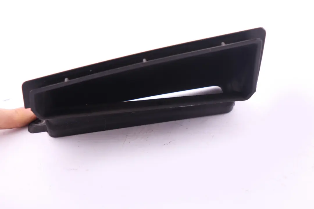 Admision Aire Silenciador Conducto Derecho para BMW E81 E82 E87 E88 con número de pieza 7547591 BMW E81 E82 E87 E88 Admision Aire Silenciador Conducto Derecho - SKU 7547591 - Número de pieza 7547591