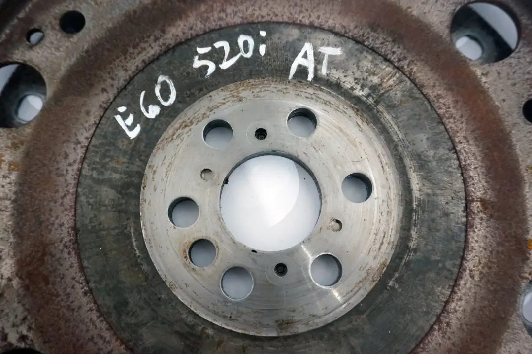 Koło Zamachowe Automat Benzyna do BMW E60 E65 E81 E87 E90 E91 E92 o numerze 11227548102 BMW E60 E65 E81 E87 E90 E91 E92 Koło Zamachowe Automat Benzyna - SKU 7548102 - Numer Części 11227548102