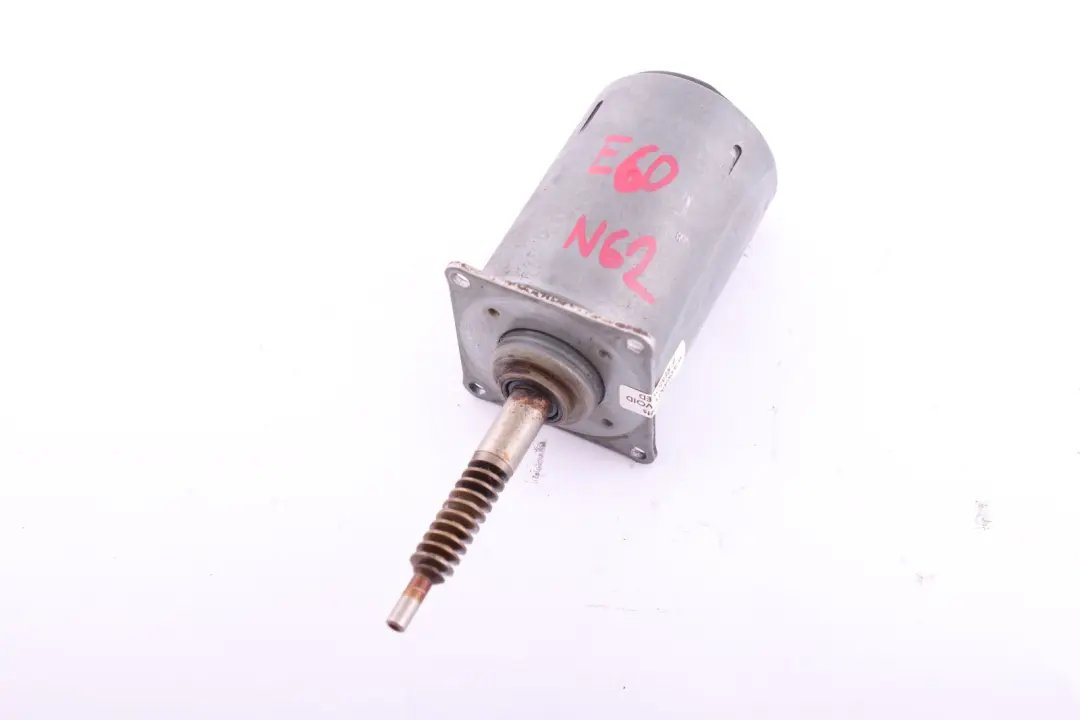 N62 Attuatore valvola temporizzazione motore Valvetronic per BMW E60 E61 E63 E65 E53 con numero di parte 7548389 BMW E60 E61 E63 E65 E53 N62 Attuatore valvola temporizzazione motore Valvetronic - SKU 7548389 - Numero di parte 7548389