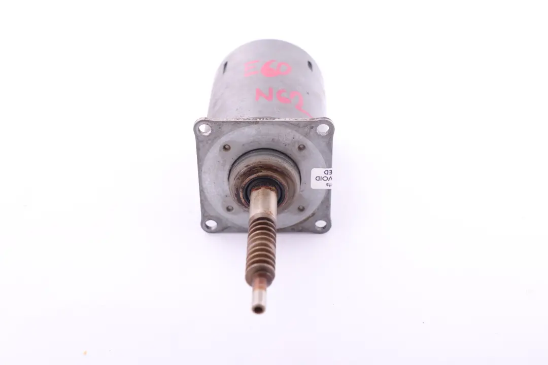 N62 Attuatore valvola temporizzazione motore Valvetronic per BMW E60 E61 E63 E65 E53 con numero di parte 7548389 BMW E60 E61 E63 E65 E53 N62 Attuatore valvola temporizzazione motore Valvetronic - SKU 7548389 - Numero di parte 7548389