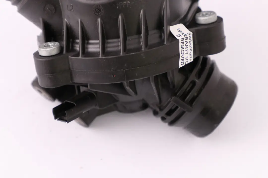 Termostat Pompy Wody do BMW E60 E61 E63 E65 E81 E87 E90 E91 E93 o numerze 7549476 BMW E60 E61 E63 E65 E81 E87 E90 E91 E93 Termostat Pompy Wody - SKU 7549476-1 - Numer Części 7549476