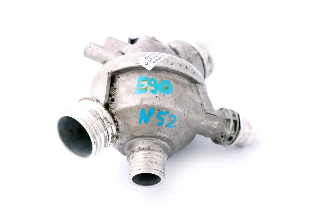 Thermostat BMW E60 E61 E63 E65 E81 E87 E90 E91 E93 Boîtier Essence  - SKU 7549476 - Numéro de pièce 7549476