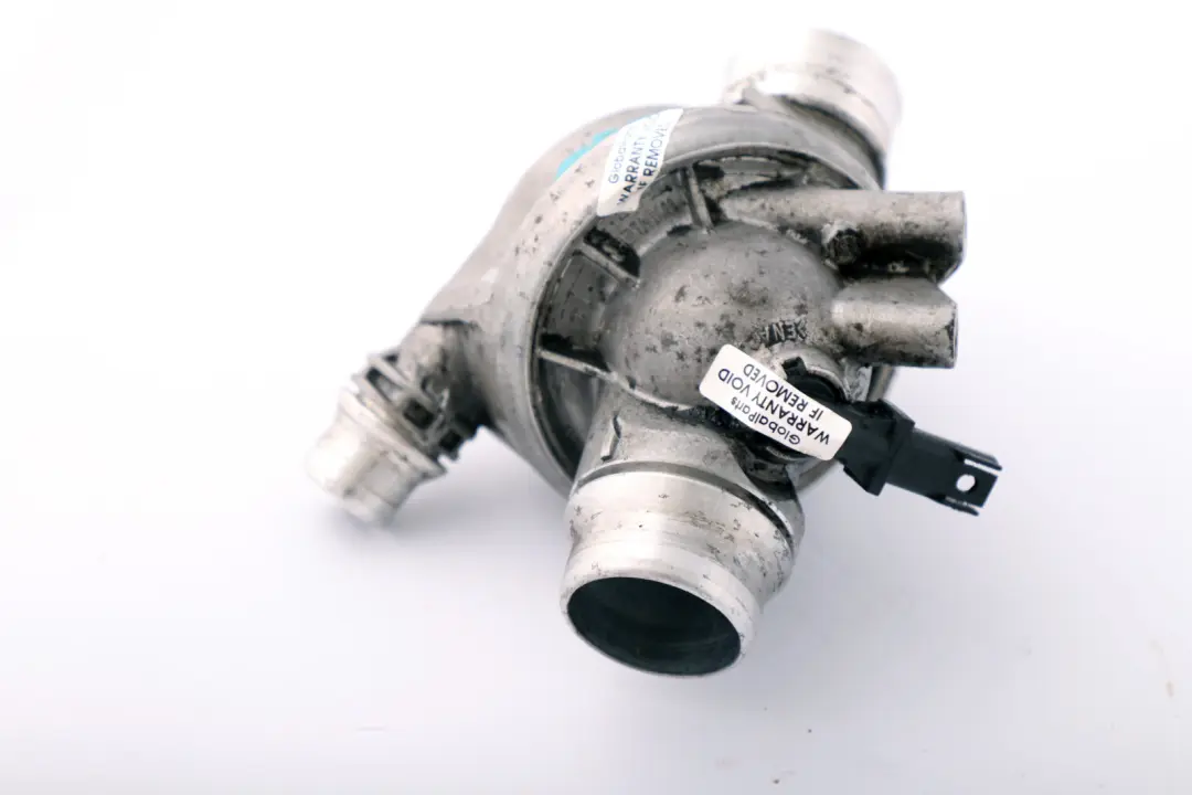 Thermostat BMW E60 E61 E63 E65 E81 E87 E90 E91 E93 Boîtier Essence  - SKU 7549476 - Numéro de pièce 7549476