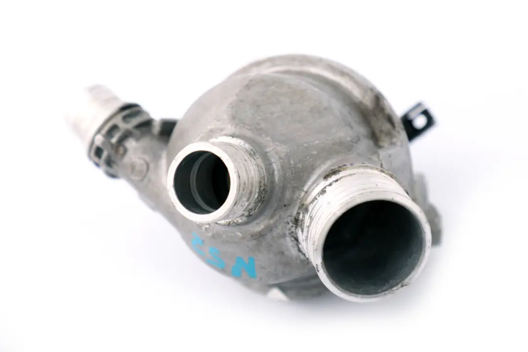Thermostat BMW E60 E61 E63 E65 E81 E87 E90 E91 E93 Boîtier Essence  - SKU 7549476 - Numéro de pièce 7549476