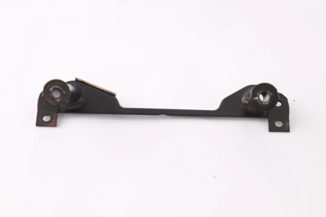 320si Support de Tube d'Injection pour BMW E90 à propos du numéro de pièce 7549801 BMW E90 320si Support de Tube d'Injection - SKU 7549801 - Numéro de pièce 7549801