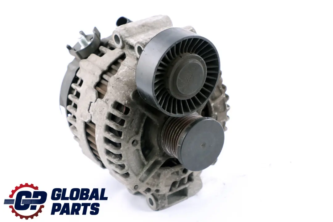 Alternatore per BMW E60N E61N E81 E87N E88 E90 E91 E92 E93 con numero di parte 7550469 BMW E60N E61N E81 E87N E88 E90 E91 E92 E93 Alternatore - SKU 7550469 - Numero di parte 7550469