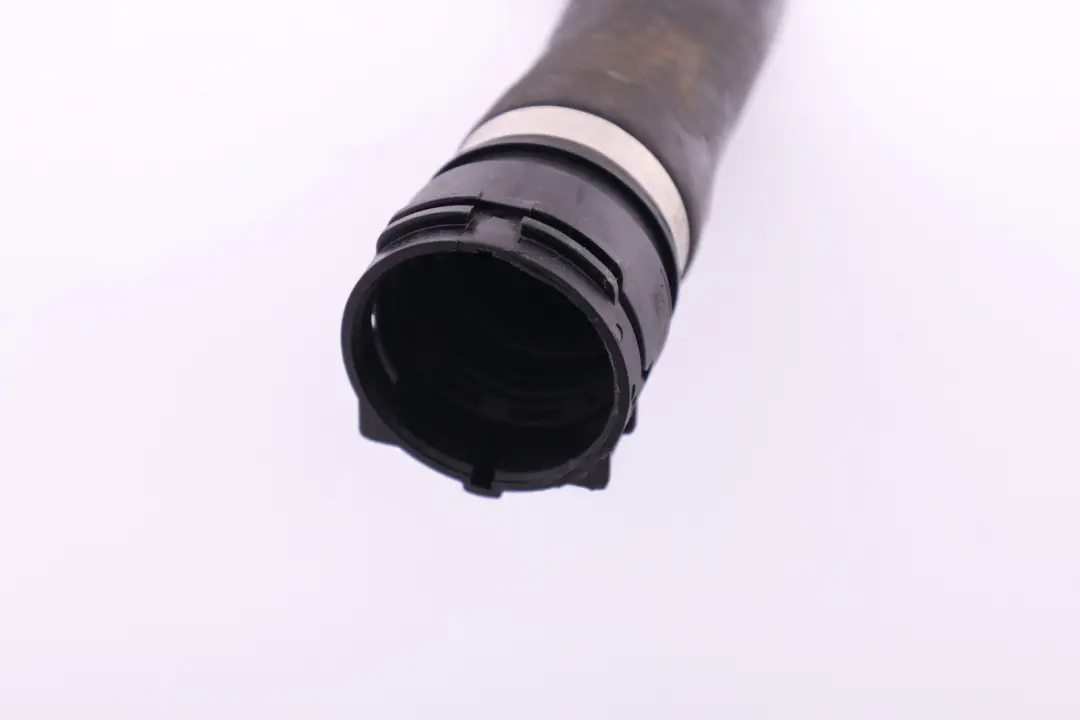 320si N45 Przewód Wąż Rura Wody Intercoolera do BMW E90 o numerze 7552000 BMW E90 320si N45 Przewód Wąż Rura Wody Intercoolera - SKU 7552000 - Numer Części 7552000
