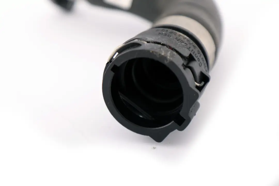 Coolant Water Hose Pipe to BMW 3 Series E90 Engine with Part number 7552083 BMW 3 Series E90 Engine Coolant Water Hose Pipe - SKU 7552083 - Part number 7552083