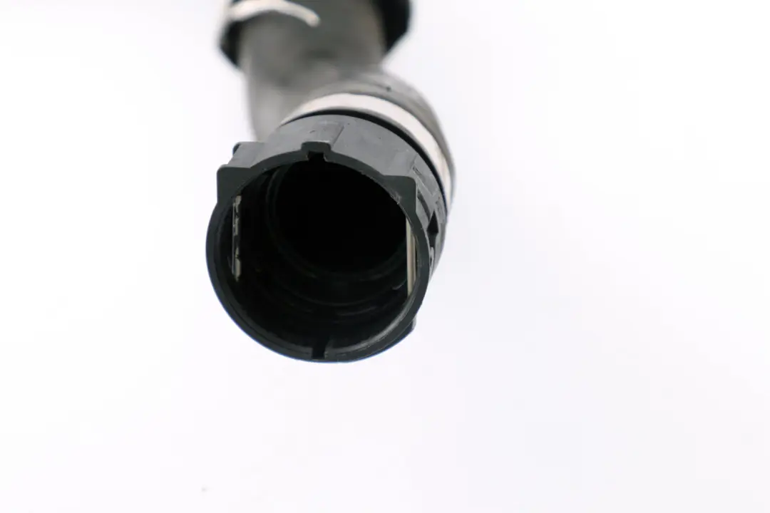 BMW E81 E82 N43 Refrigeracion Radiador Tubo De Agua Gasolina - SKU 7552404 - Número de pieza 17127552404