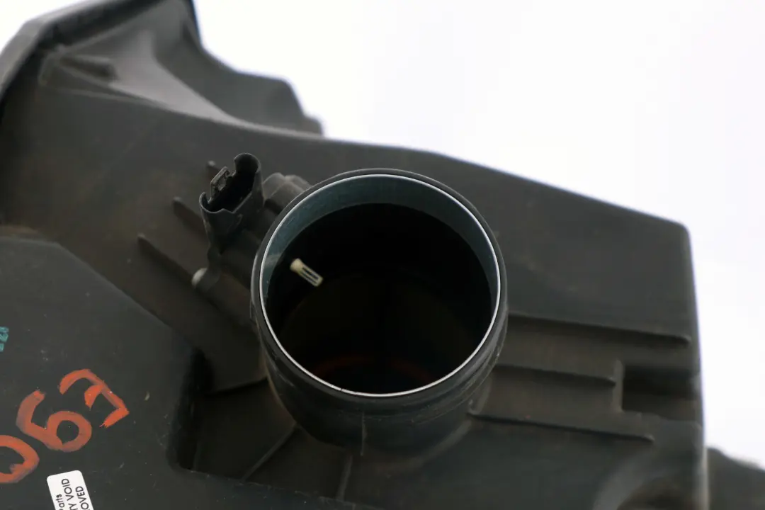 Filtro Aria BMW E90 E91 E92 E93 LCI Silenziatore Di Aspirazione Benzina per con numero di parte 7552437 Filtro Aria BMW E90 E91 E92 E93 LCI Silenziatore Di Aspirazione Benzina - SKU 7552437 - Numero di parte 7552437