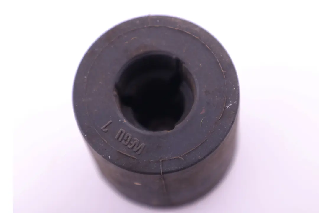 Amortiguador de vibraciones 62 HZ Colector para BMW E81 E87 E90 E91 E92 con número de pieza 7552796 BMW E81 E87 E90 E91 E92 Amortiguador de vibraciones 62 HZ Colector - SKU 7552796 - Número de pieza 7552796