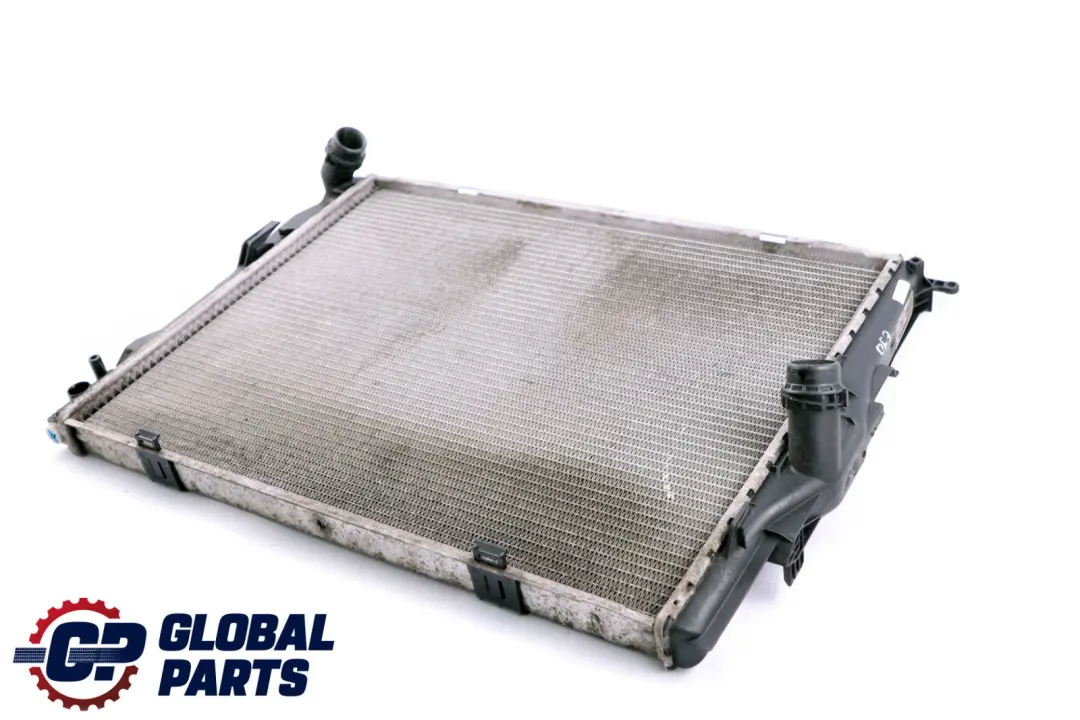 Radiateur de refroidissement du moteur pour BMW E81 E87 E90 E91 E92 LCI à propos du numéro de pièce 7553111 BMW E81 E87 E90 E91 E92 LCI Radiateur de refroidissement du moteur - SKU 7553111 - Numéro de pièce 7553111