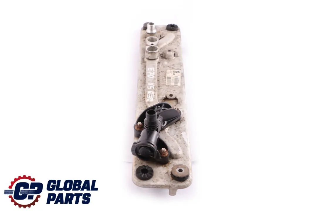 Radiatore Scambiatore Calore Radiatore Olio Cambio per BMW X5 X6 E70 E71 con numero di parte 7553389 BMW X5 X6 E70 E71 Radiatore Scambiatore Calore Radiatore Olio Cambio - SKU 7553389 - Numero di parte 7553389