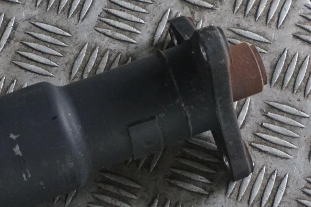 M57N Automatikgetriebe Kardanwelle Gelenkwelle für BMW 5 E60 E61 525d 530d mit Teilenummer 7573581 BMW 5 E60 E61 525d 530d M57N Automatikgetriebe Kardanwelle Gelenkwelle - SKU 7553557 - Teilenummer 7573581