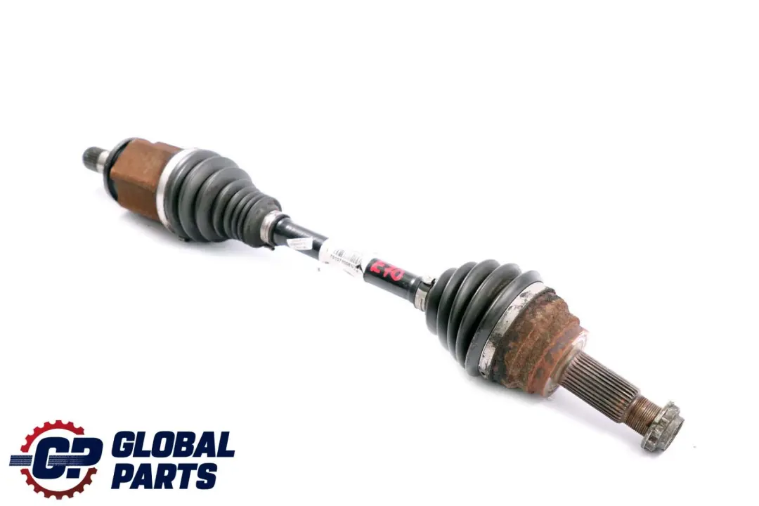 Arbre transmission sortie essieu avant gauche 670MM pour BMW X5 E70 X6 E71 à propos du numéro de pièce 7622883 BMW X5 E70 X6 E71 Arbre transmission sortie essieu avant gauche 670MM - SKU 7553945 - Numéro de pièce 7622883