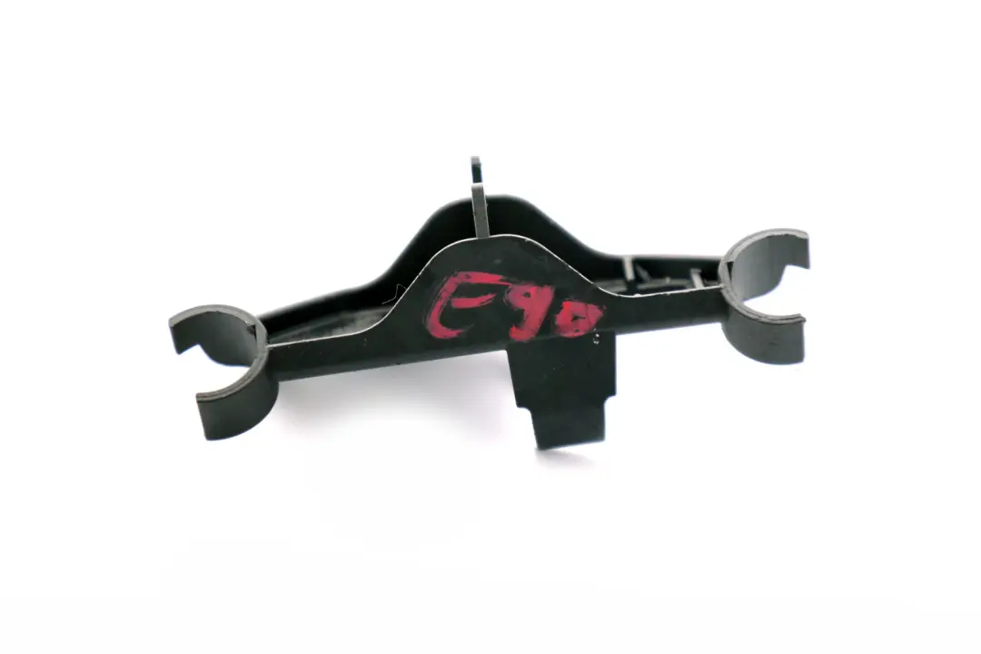 Sonda Lambda Cable Bracket para BMW E88 E90 E91 E92 E93 con número de pieza 7555006 BMW E88 E90 E91 E92 E93 Sonda Lambda Cable Bracket - SKU 7555006 - Número de pieza 7555006