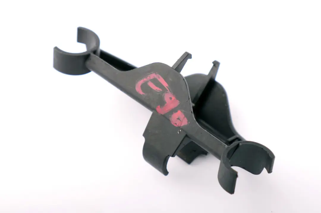 Halter Lambdasondenleitung für BMW 1 3 er E88 E90 E91 E92 E93 mit Teilenummer 7555006 BMW 1 3 er E88 E90 E91 E92 E93 Halter Lambdasondenleitung - SKU 7555006 - Teilenummer 7555006