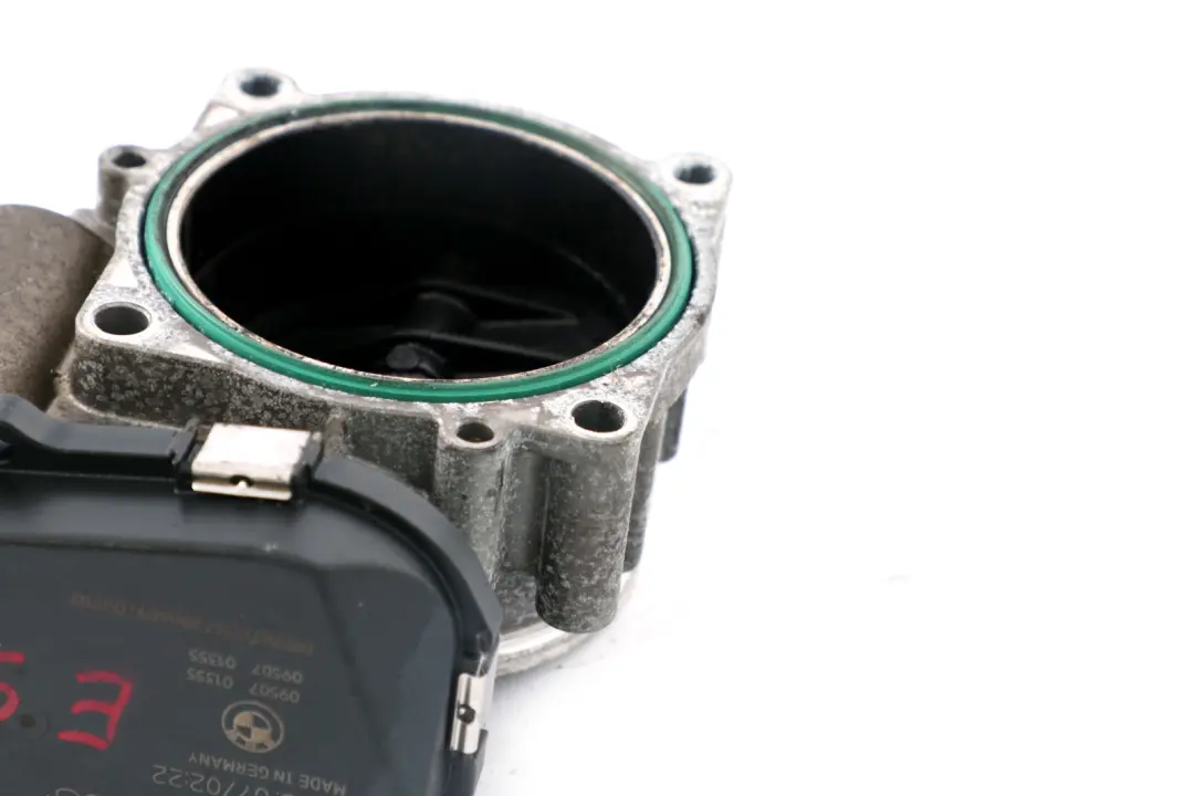 Attuatore Corpo Farfallato per BMW E60 LCI E81 E90 E91 E92 E93 F01 F10 F11 con numero di parte 7556118 BMW E60 LCI E81 E90 E91 E92 E93 F01 F10 F11 Attuatore Corpo Farfallato - SKU 7556118 - Numero di parte 7556118