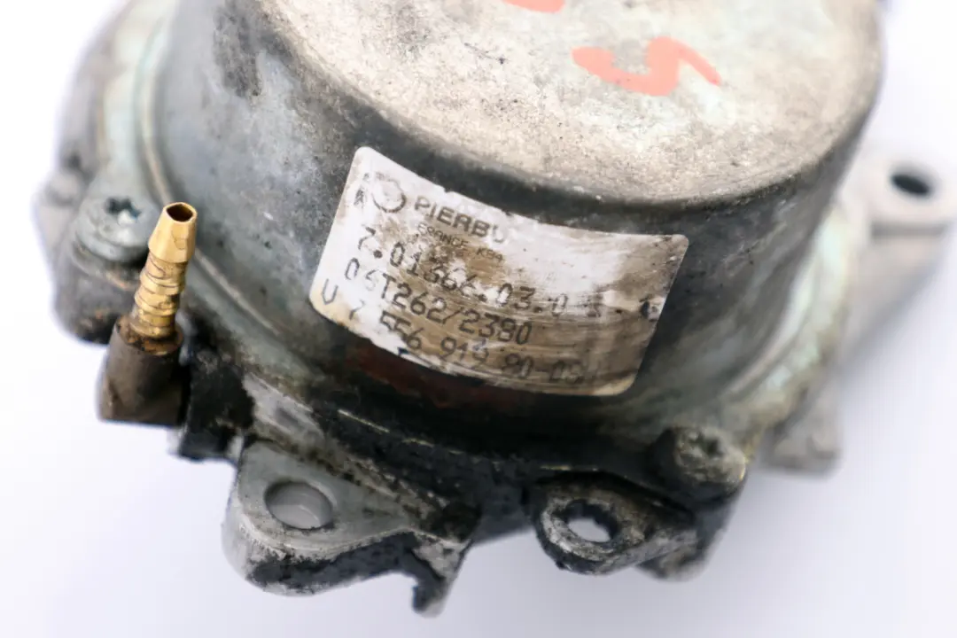 Cylinder Head Vacuum Pump to Mini Cooper S R55 R56 R57 Petrol N14 Engine with Part number 7556919 Mini Cooper S R55 R56 R57 Petrol N14 Engine Cylinder Head Vacuum Pump - SKU 7556919 - Part number 7556919