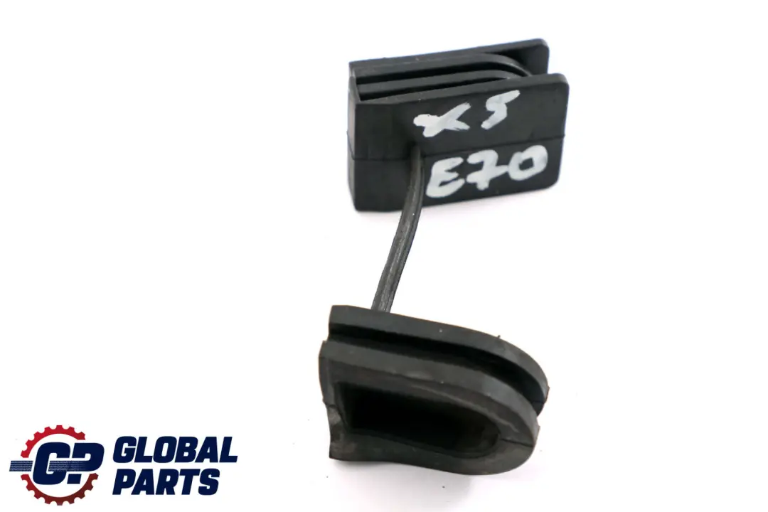 Gommino manichino 1252 per BMW X5 X6 Serie E70 LCI E71 con numero di parte 7558163 BMW X5 X6 Serie E70 LCI E71 Gommino manichino 1252 - SKU 7558163 - Numero di parte 7558163