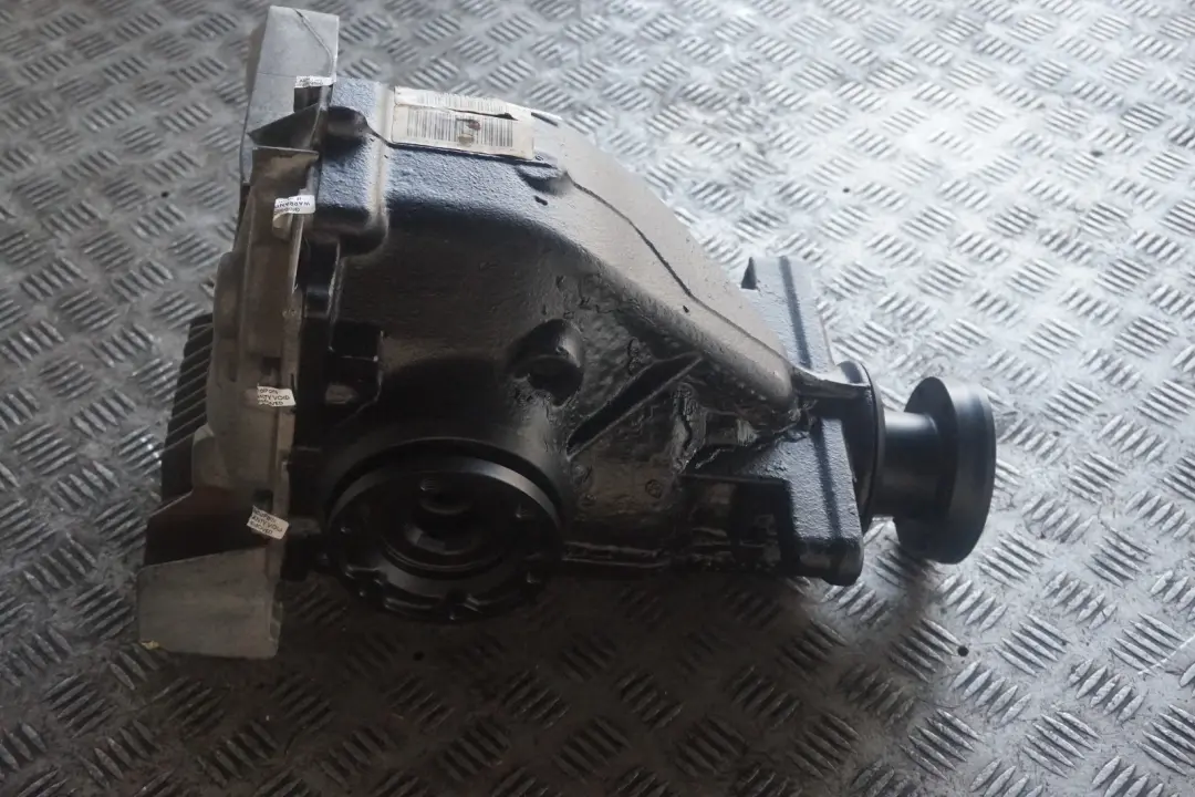 740i Rear Differential Diff 3,62 Ratio WARRANTY to BMW 7 Series E65 735i with Part number 7558957 BMW 7 Series E65 735i 740i Rear Differential Diff 3,62 Ratio WARRANTY - SKU 7558957 - Part number 7558957