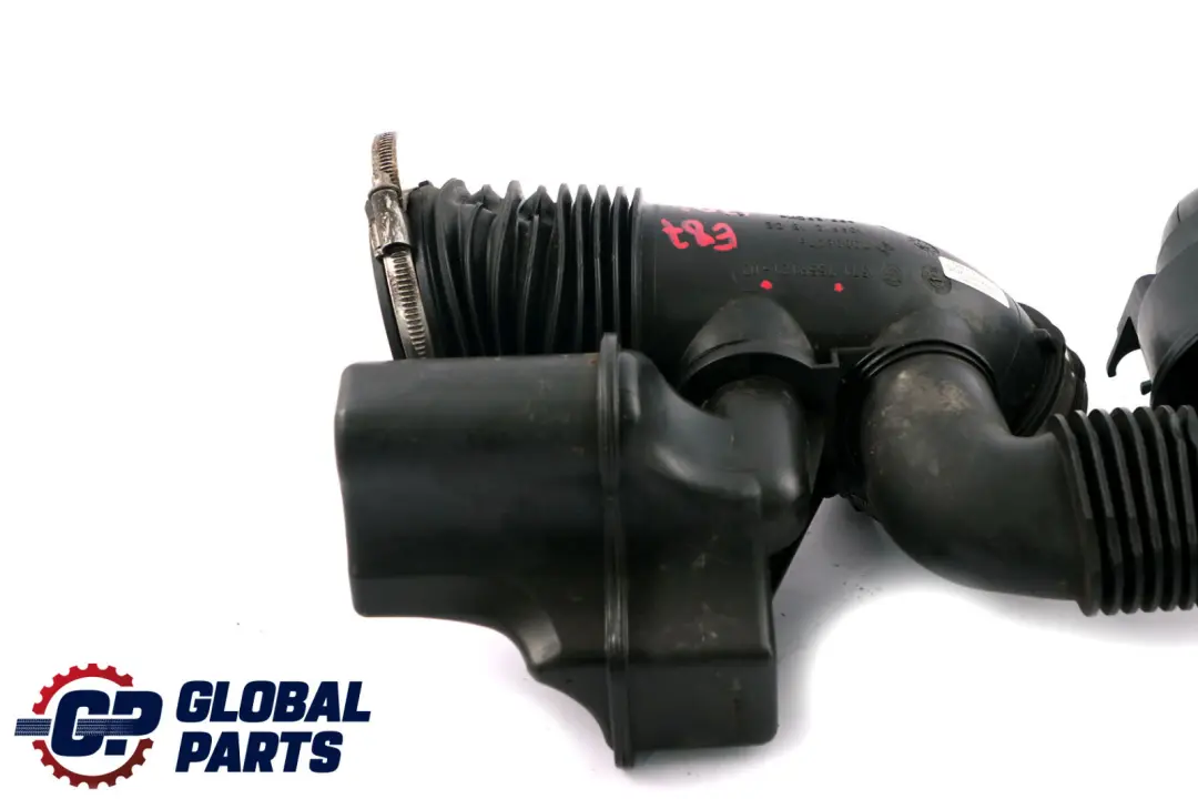 N52 Conduit d'Admission d'Air Caoutchouc pour BMW E81 E87 130i à propos du numéro de pièce 7559121 BMW E81 E87 130i N52 Conduit d'Admission d'Air Caoutchouc - SKU 7559121 - Numéro de pièce 7559121