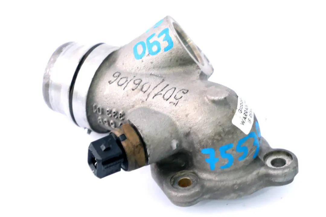 BMW 3 er E90 320si N45 Stutzen Kühlsystem Wasserschlauchführung 7559333 - SKU 7559335 - Teilenummer 7559335